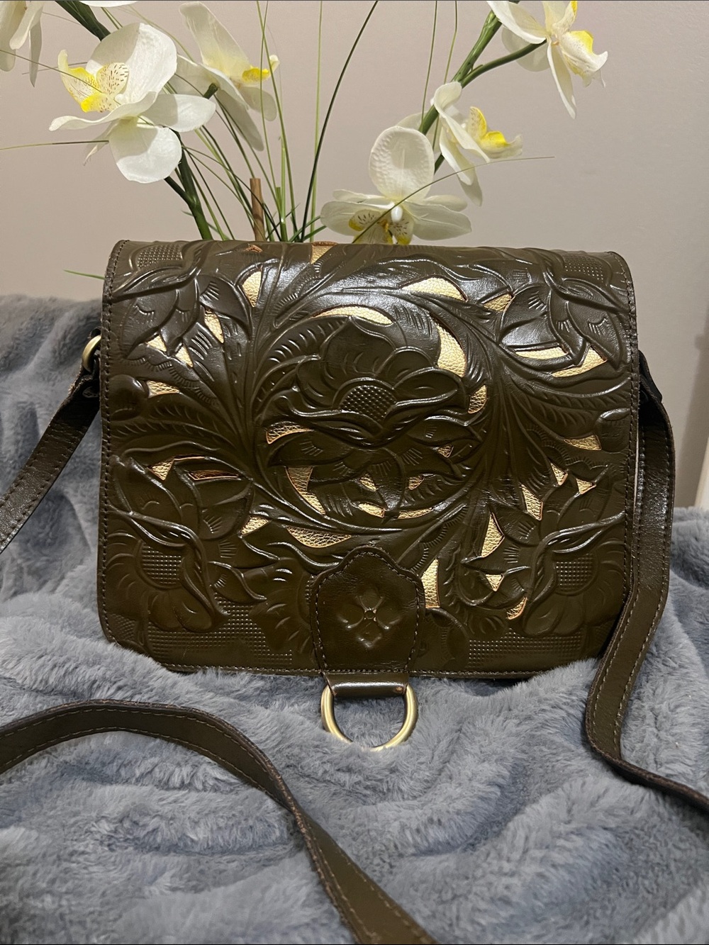 Patricia Nash Llina Olive Green and Gold Floral Tooled Crossbody EUC retail $229